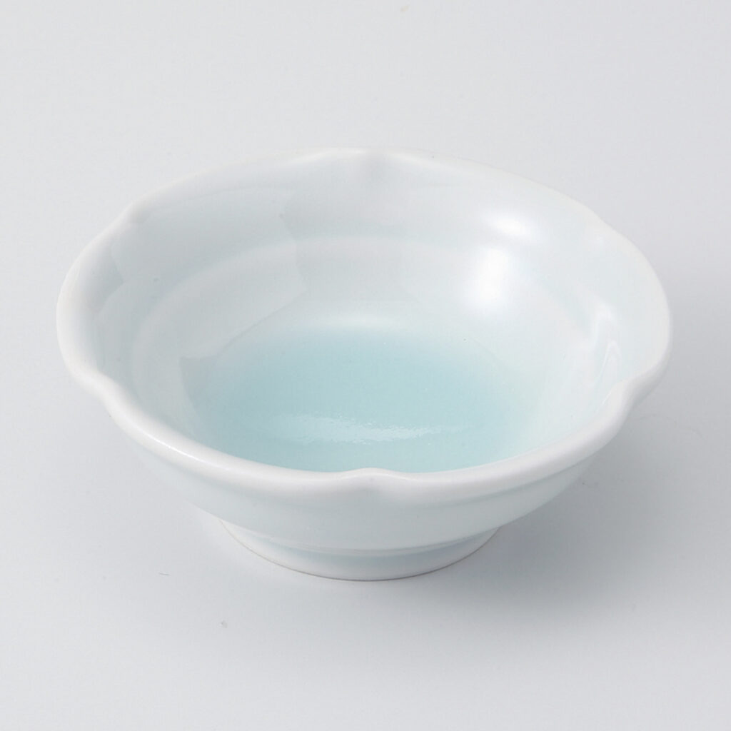 青白瓷 六ッ押千代口