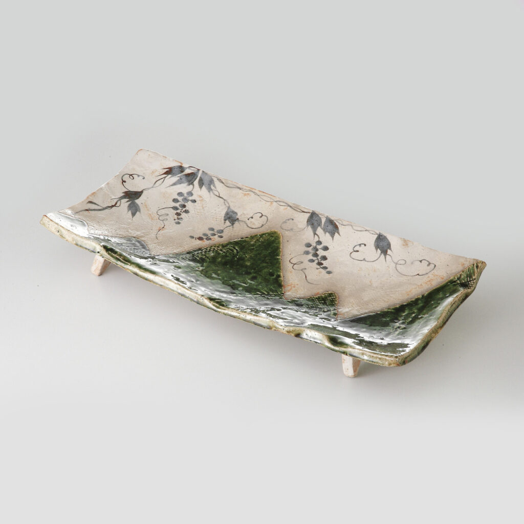 ぶどう絵織部志野 長角盛皿（玉山窯）