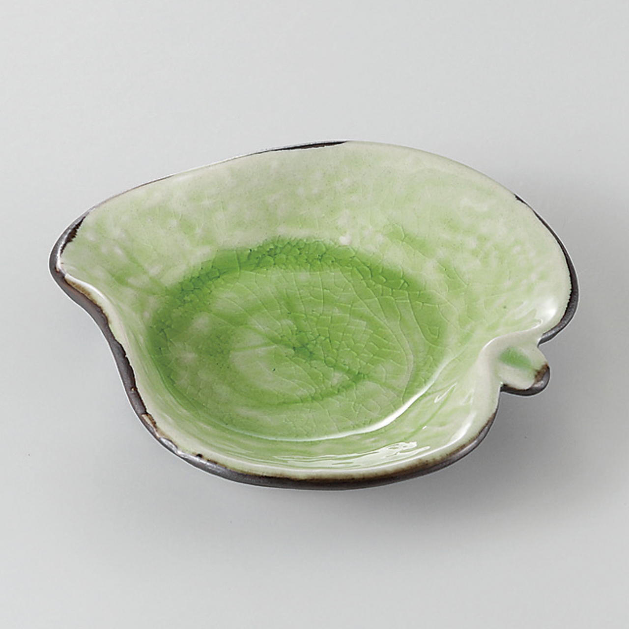 ヒワ釉 葉型鉢