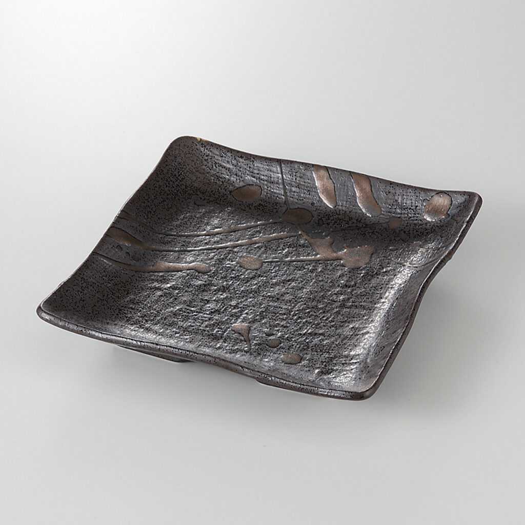 茶金散らし 正角皿