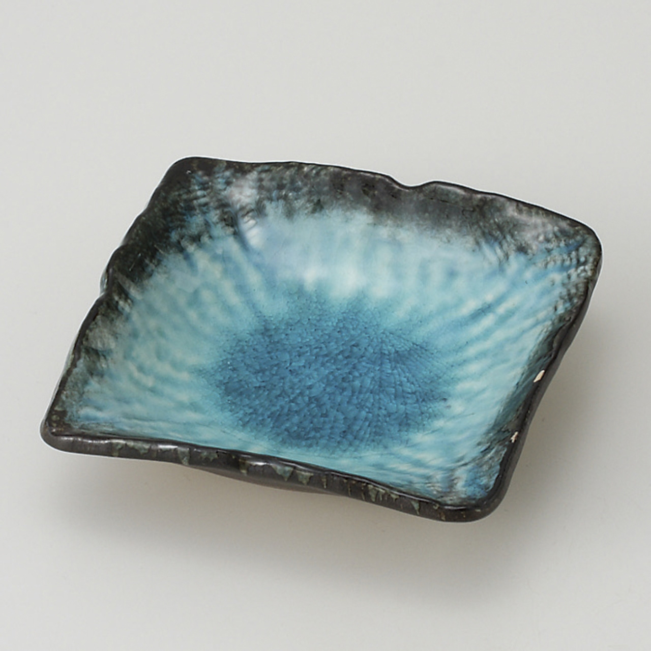 流泉 角小皿