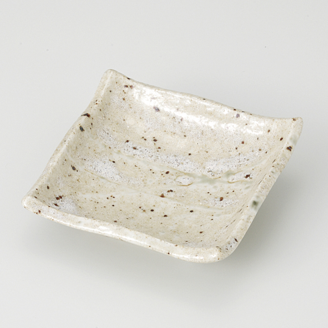 均窯はんてん 波小皿