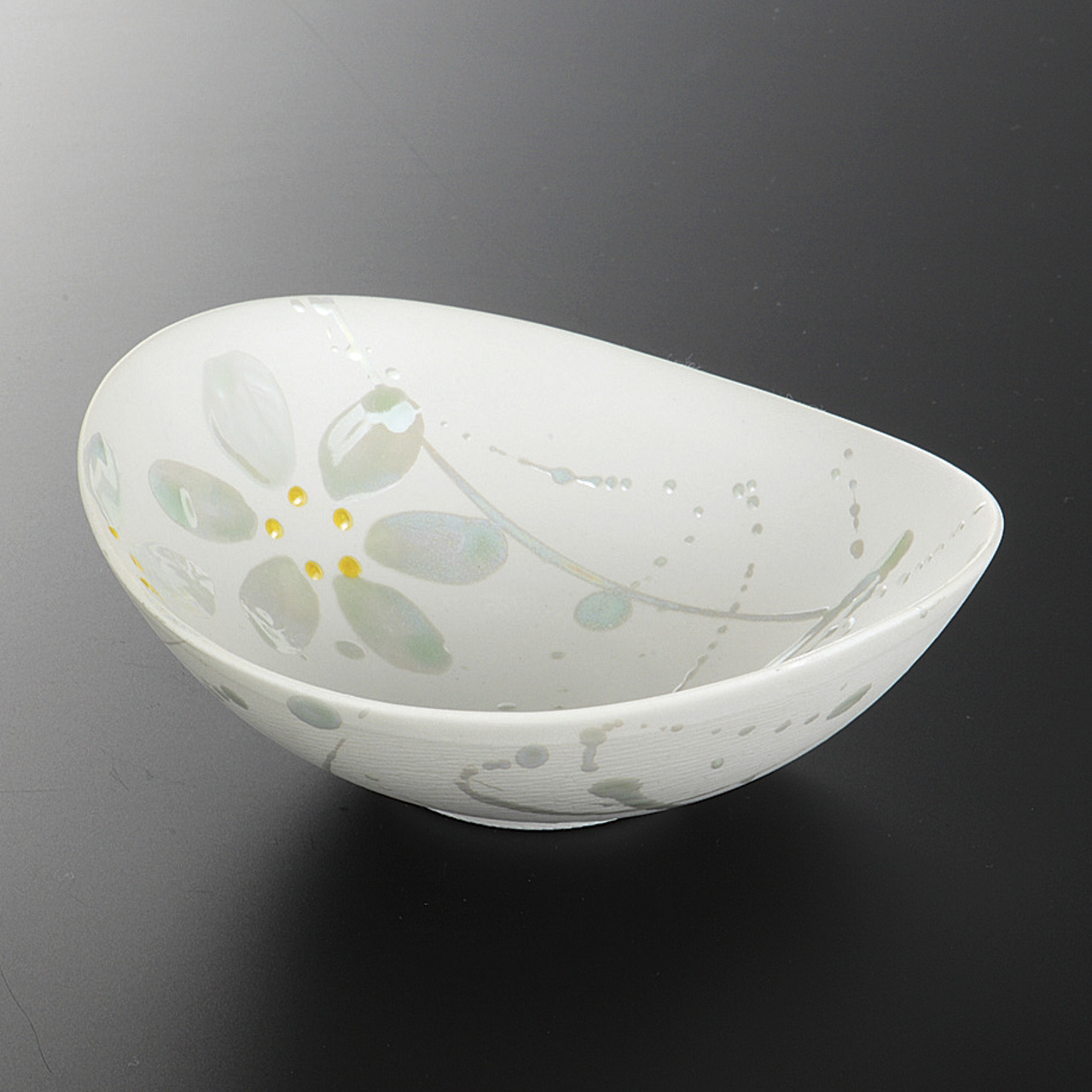 パールひわ花絵 まゆ型鉢
