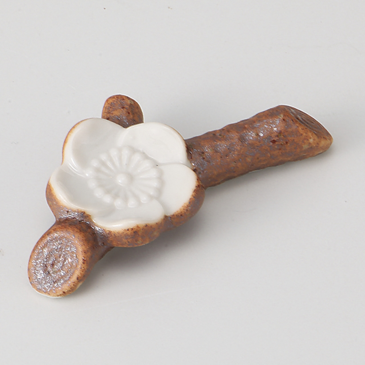 白 梅枝箸置
