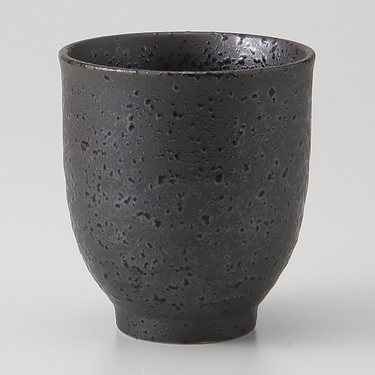 黒鉄 湯呑