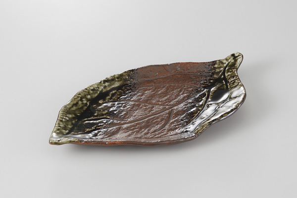 南蛮織部 葉型付出皿