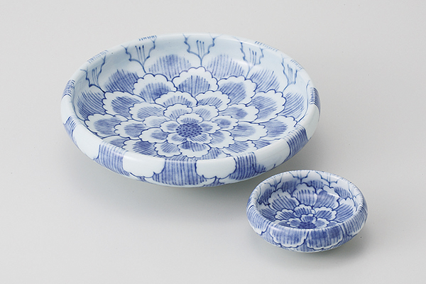 染付ボタン 丸型刺身鉢