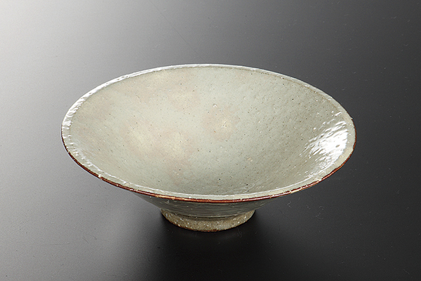 黄土粉引 反4.5鉢