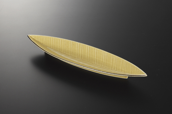 イラボ金渕 笹型付出皿