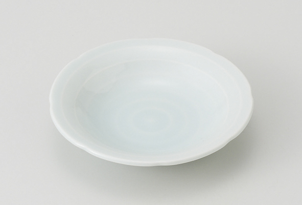 青白磁 輪花小皿