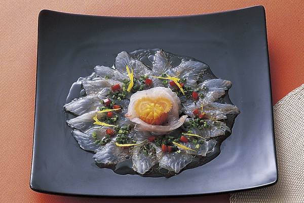 ミラージュ(黒) 角皿