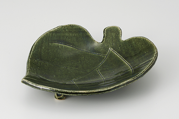 織部 葉型前菜皿