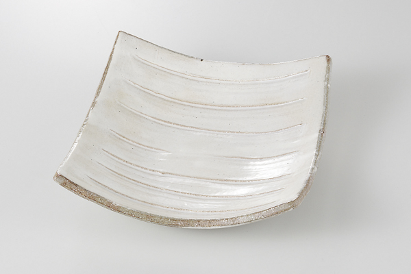 粉引削ぎ 四方上り皿