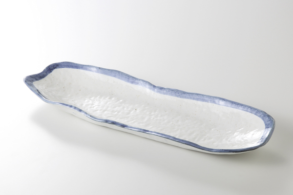 渕ゴス流し 削ぎ長皿