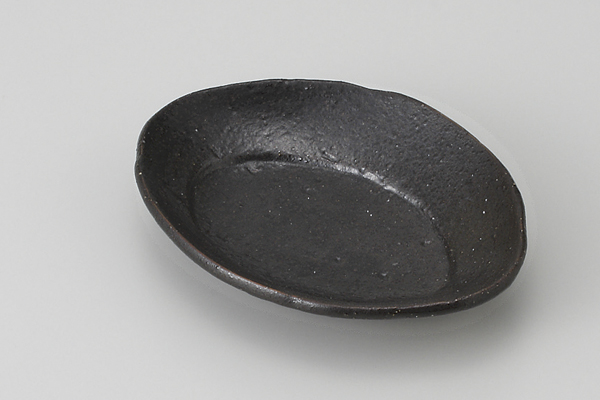 砂黒 楕円リム小皿