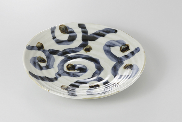 【廃番】錆点太唐草 六兵衛８寸皿