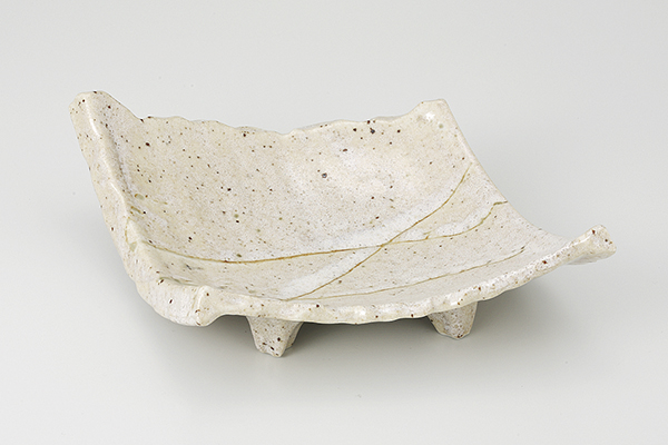 均窯はんてん 四ツ足瓦皿