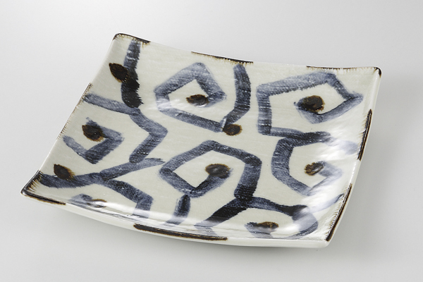 太唐草 かや目角皿