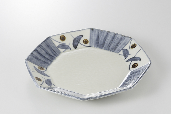 安南濃草紋 八角皿