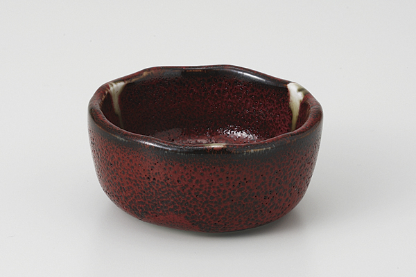 赤黒釉彩 ガタ彫千代口