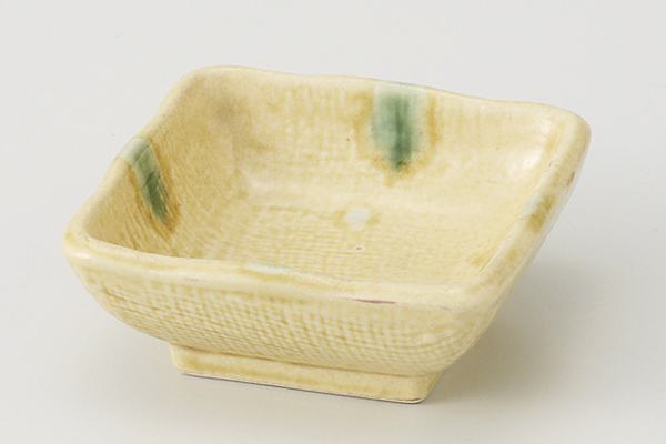 黄瀬戸オリベ 角豆皿