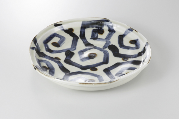 安南唐草 変型尺皿