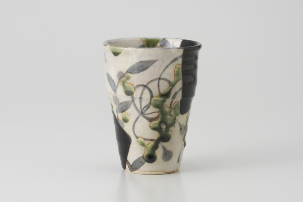 草紋黒織部(玉山窯) フリーカップ