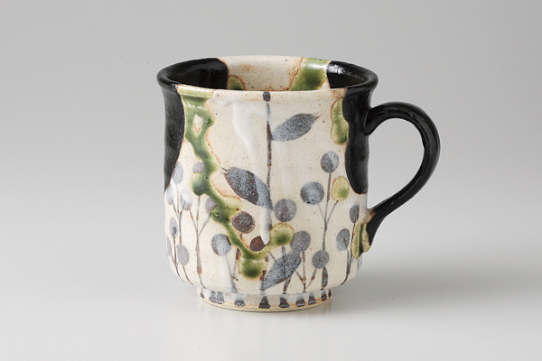 黒織部草紋(玉山窯) マグカップ