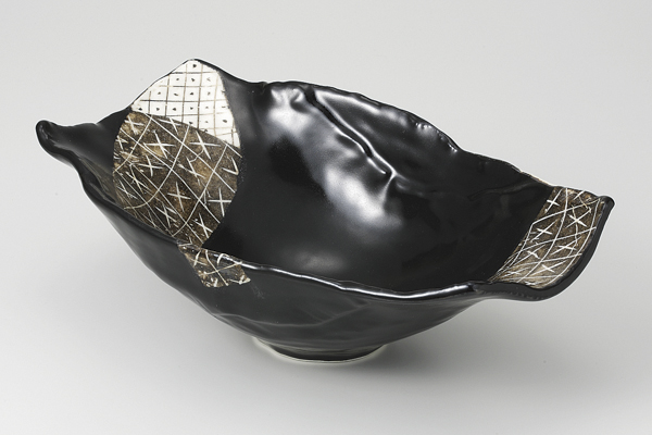 黒オリベ 舟型鉢