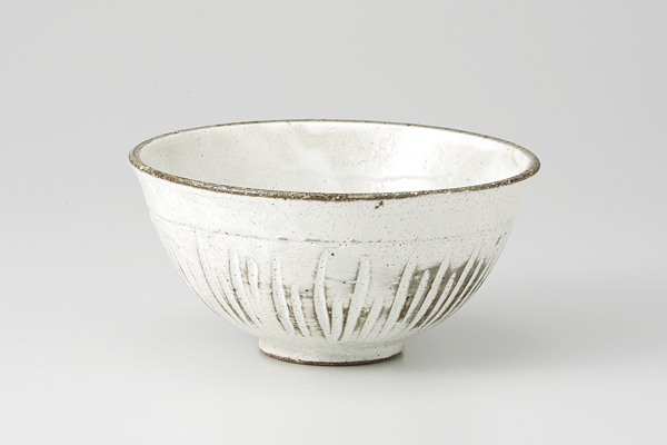 粉引十草彫 茶碗