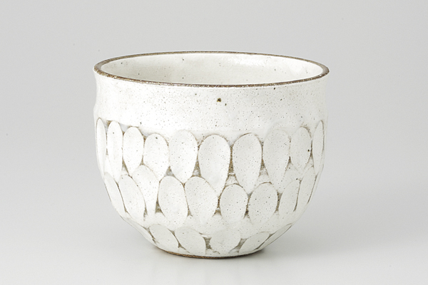 粉引うろこ彫 たっぷり碗