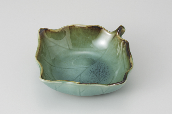 緑釉 葉型鉢
