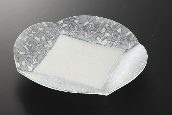 【廃番】銀彩モザイク 四方上り8寸皿