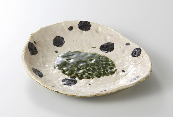 織部錆水玉 たたき皿