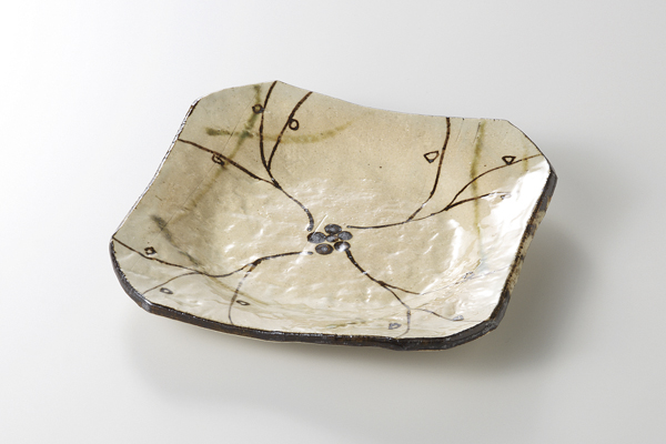 梅小紋 なで角皿