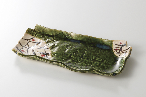 織部錆草紋 角切焼物皿