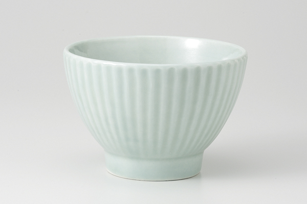 青磁 彫十草多用碗