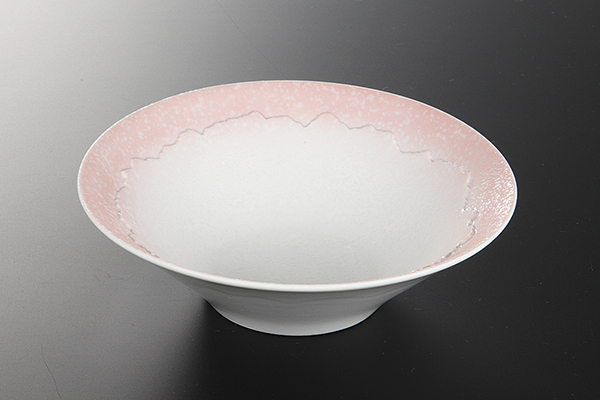 渕彫ピンク吹 反丸鉢