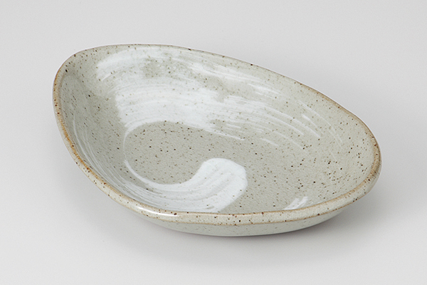 粉引刷毛目 三角皿