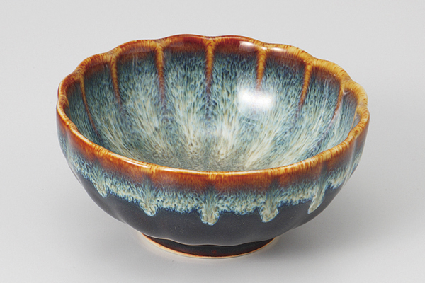 黒天目流し 菊小付