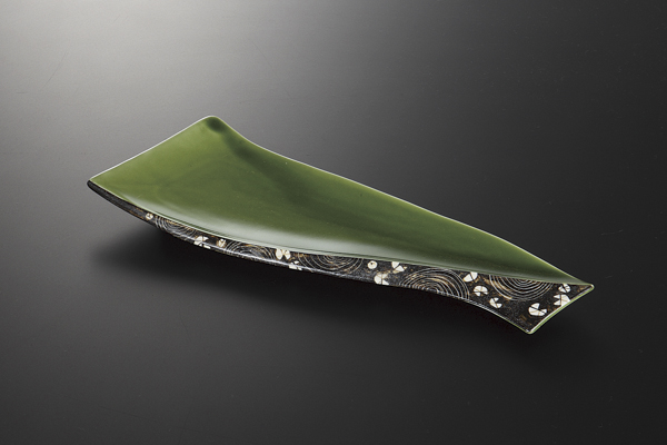 グリーン釉錆絵 変形付出皿