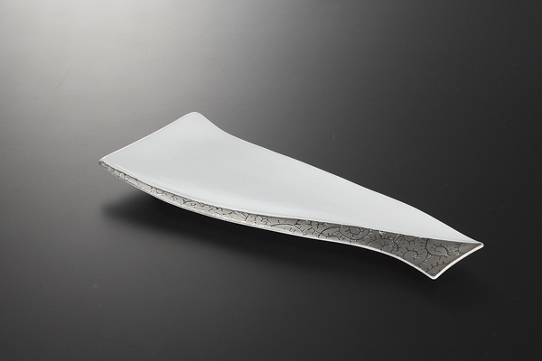 プラチナタコ唐草 変形付出皿