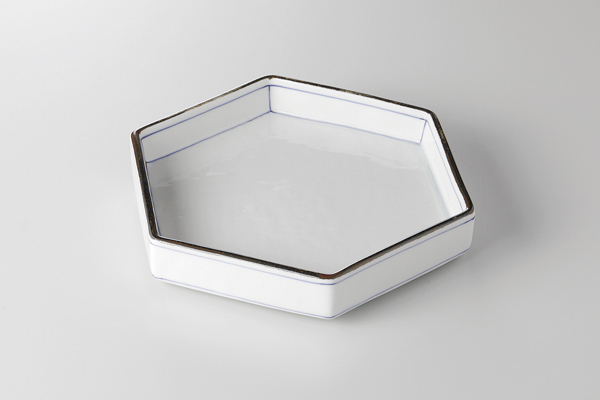 染付筋入 六角切立皿