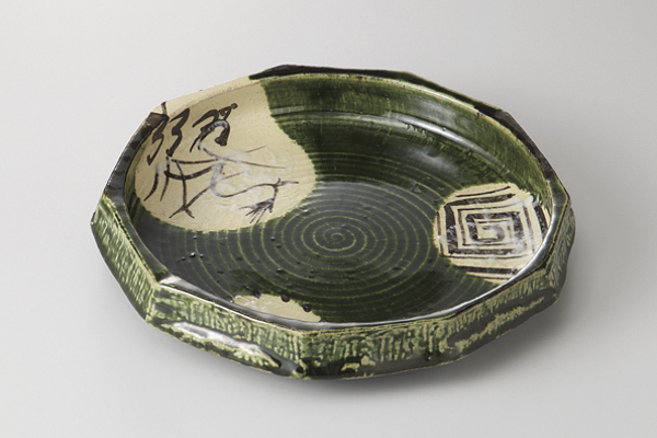 織部 面取り8寸鉢