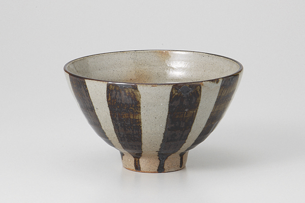 錆十草 茶碗