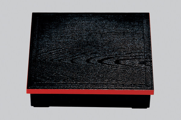 黒渕朱 正角松花堂(蓋)