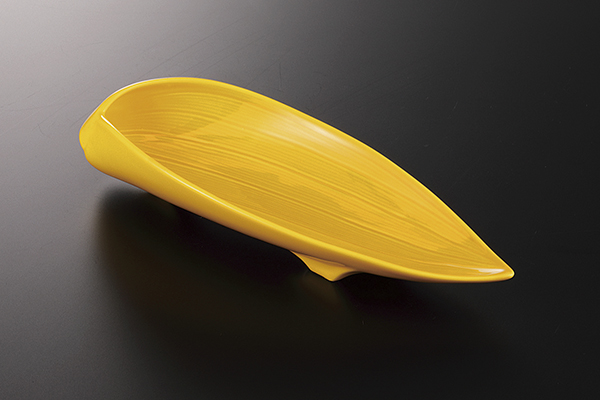 黄釉笹舟 前菜皿