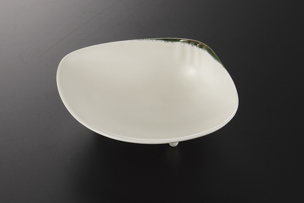 クリーム金彩 貝型小鉢