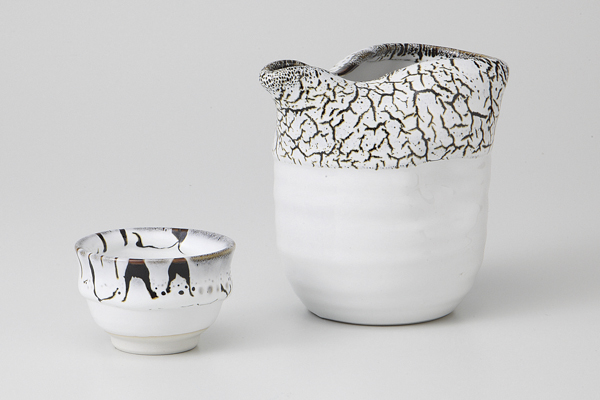 【廃番】粉引き黒流し 2合冷酒器