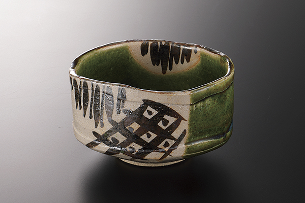 オリベ格子紋 沓形抹茶碗